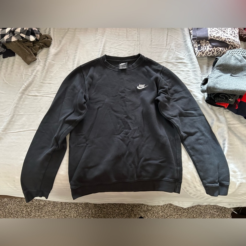 Nike sweatshirt